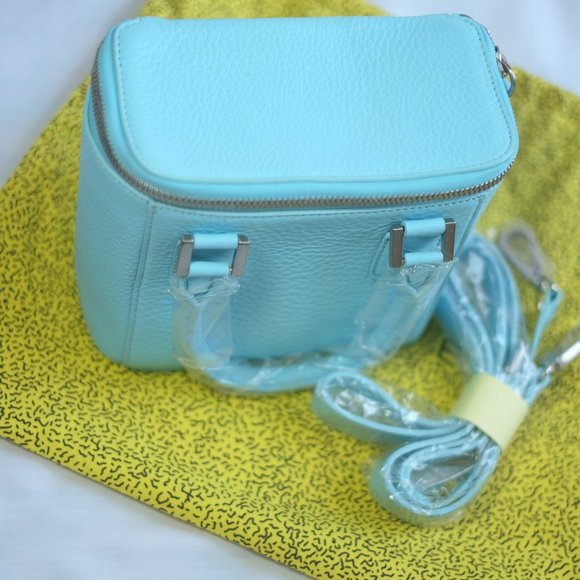 NWOT Korean Designer Defaye blue leather handbag - Picture 2 of 7